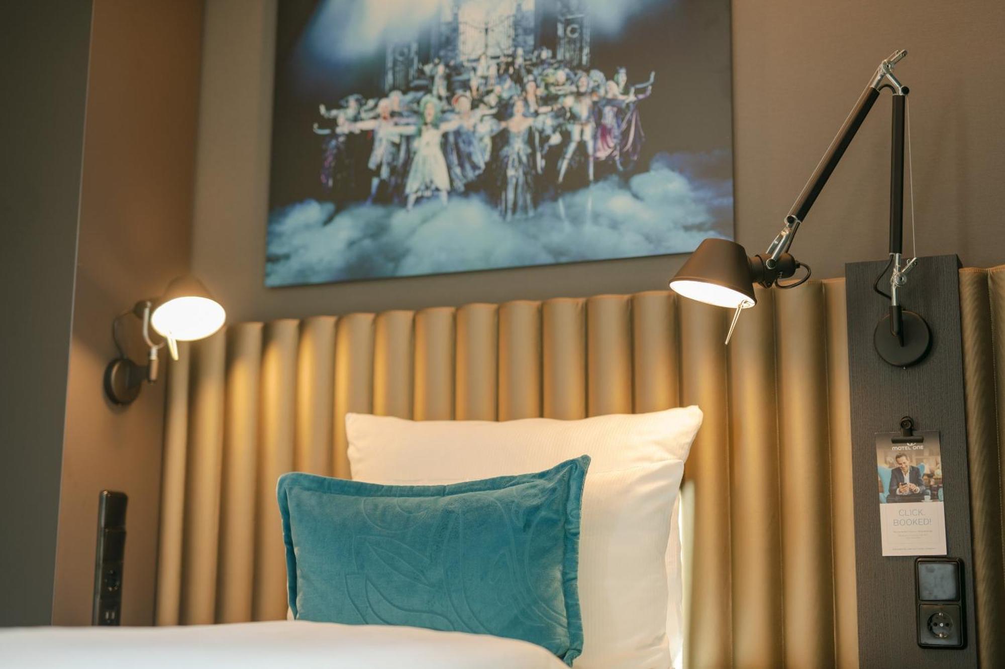 Motel One Berlin-Ku'Damm — Fotos 1